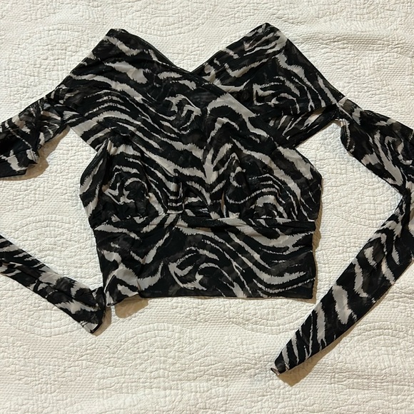 Naked Wardrobe Cut Out Zebra Print Too/cover up. NWT. XS - Picture 2 of 7